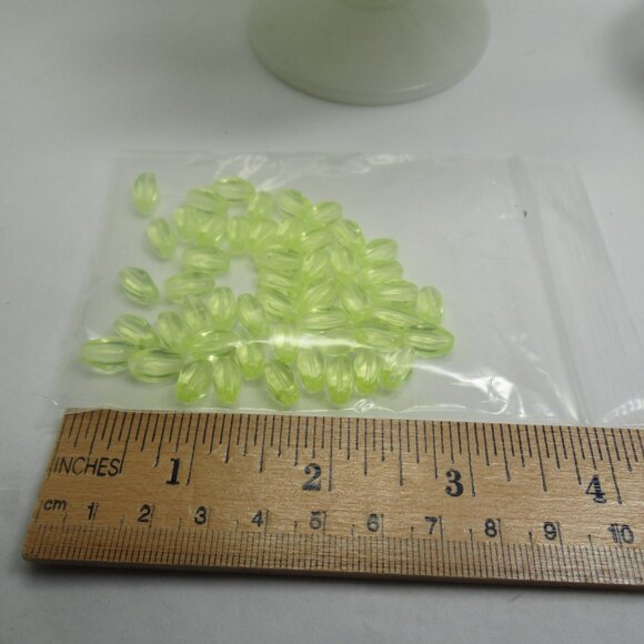 50 UG Glass lantern beads - Picture 3 of 8